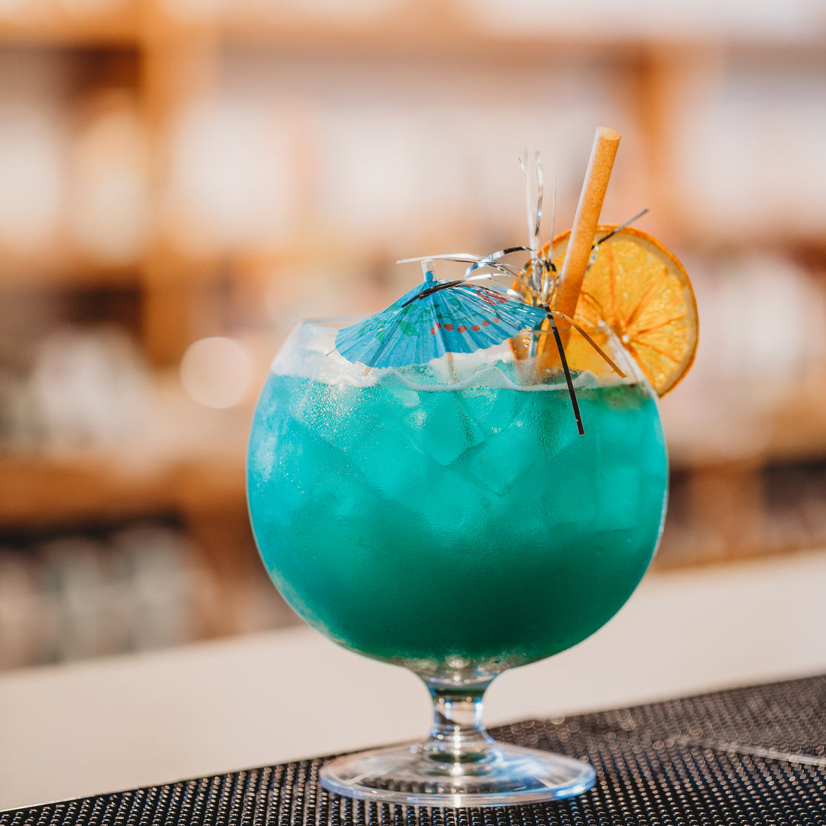 Plastic Cocktail Fish Bowl — Outdoor Drinkware